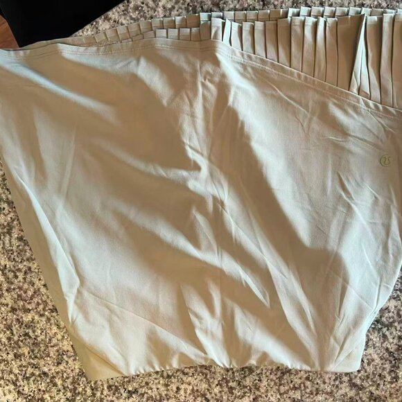 lululemon athletica Cream Mini Skirt - Picture 2 of 3